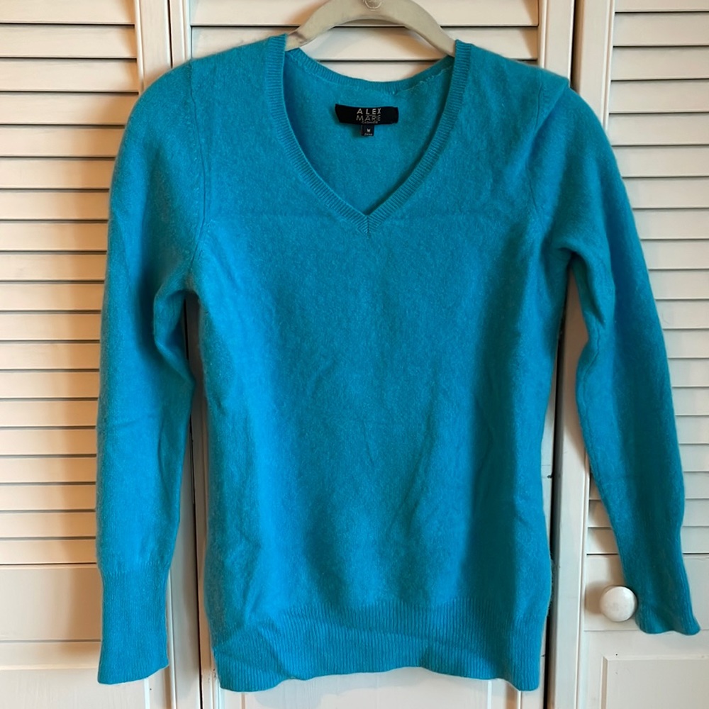 Bright blue cashmere v-neck sweater